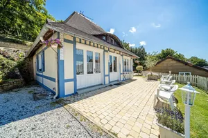 Image of quiet and pleasant holiday home - ancient pottery
