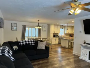 Image of Salt Water Pool-7 Person Hot tub- Open Concept 4Bd-2ba Home-Game Rm & 2 Firepits