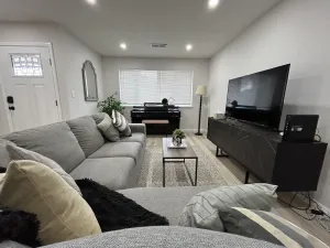 Image of LUXOStays|Spacious Home Nr Six Flags & Napa Valley