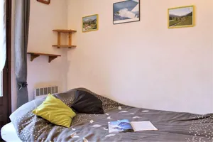 Image of 50m from resort center, 5th floor, balcony, tv, ski locker, 20m², Risoul