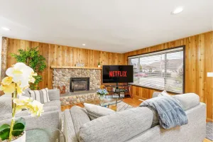 Image of 🌟Newly Renov✔️LG Mstr BR✔️3 BR ✔️WiFi ✔️✈️ ✔️ Mall ✔️AC ✔️Hot tub🌟