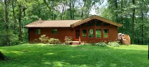 Image of Secluded Getaway - Entire House; free parking; fully furnished kitchen