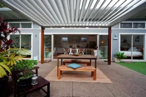 Image of Sunny and modern villa located 5 mins walk from Avalon Beach!