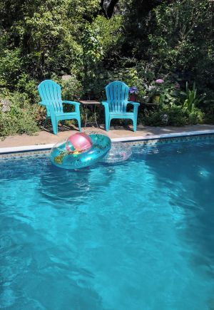 Image of Studio ESCAPE Cozy CLOSE-IN Kitchen Pool Work-Space