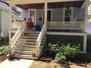 Image of Downtown Couples\/Family Retreat - Updated 1915 Craftsman Style Home w. Garage.