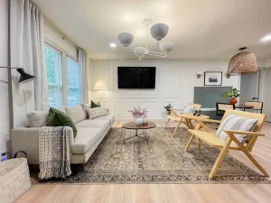 Image of Designer Luxury 3 BR home - near Irving convention, by Dfw airport