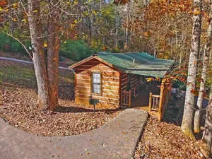 Image of Bear Cabin - 2 Bedroom\/1 Bath Vacation Rental
