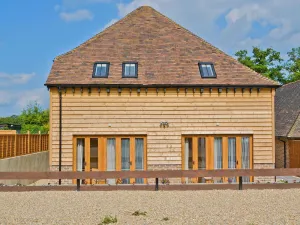 Image of Perfect for walkers and cyclists with walks and cycle routes from the doorstep.