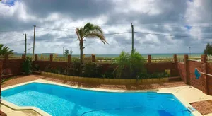 Image of Beach House Opposite Ocean 4 Bed 2 Bathroom with pool