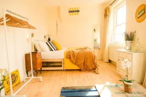 Image of London's Central East End 2 Bedroom City Apartments