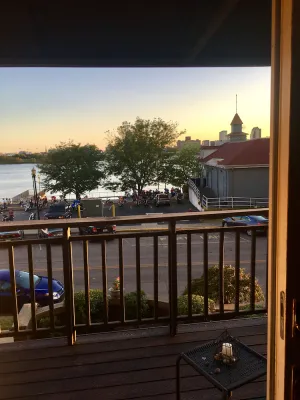 Image of Spacious Riverfront Townhome Directly Across from Downtown Louisville