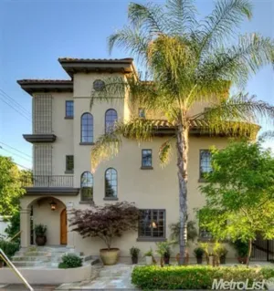 Image of Quiet, Beautiful, East Sacramento Oasis - Walk to Coffee, Restaurants and Shops