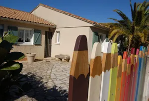 Image of House with calm and bright garden, Exit Motorway Airport Nîmes Garons