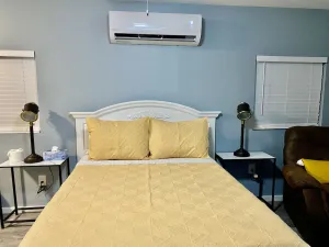 Image of This Cabin is 10 minutes to Medical
