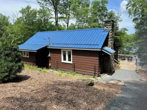 Image of Lake Wallenpaupack Cottage with Private Dock, Kayak and Paddle Boards