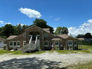 Image of Unit A - Historic Apt. Steps to Dahlonega Square