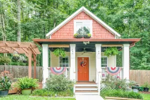 Image of A suburban cottage in Georgia