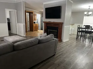 Image of Nice 3-bedroom home near Lake Charles in Sulphur!