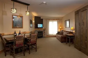 Image of Pool, Hot Tub, Gym & Arcade |  Suite + Fireplace