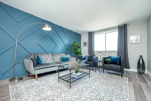 Image of Heart Downtown 2BD Onsite Parking Condo City View! LM401