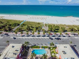 Image of 3 min Walk to Beach! Studio Condo, Hidden Jewel! Partial view of the beach!