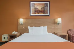 Image of Days Inn by Wyndham Columbus Fairgrounds