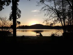Image of LAKE FRONT 3BR\/3BA HOUSE with PRIVATE DOCK!