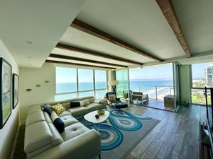 Image of Gorgeous Two Bedroom Beachfront Condo