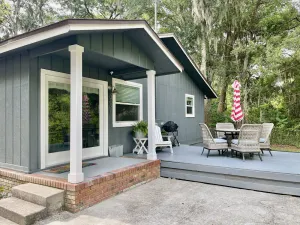 Image of 💎The Blue Jewel💎- minutes to beach and minutes to downtown & Amelia River