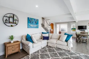 Image of Spectacular Dog-Friendly Home w\/Panoramic Views, Free WiFi, Game Room, Yard