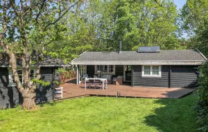 Image of 3 Bedroom Beautiful Home In Hornbæk