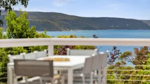 Image of Albys at Lorne