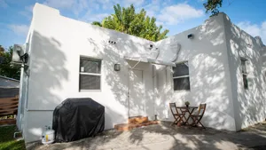 Image of Stylish Studio Near Wynwood & Design District