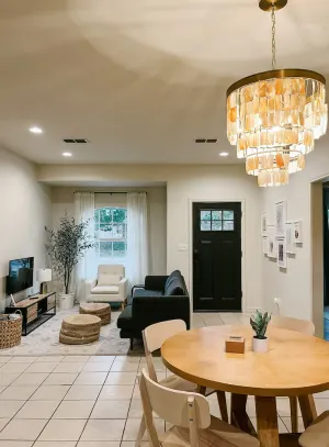 Image of The Ruby - Modern Updated 4/2 Home Near ACU