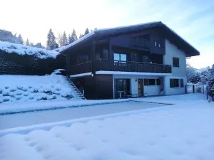 Image of Stunning private villa for 14 people with WIFI, private pool, TV, terrace and parking