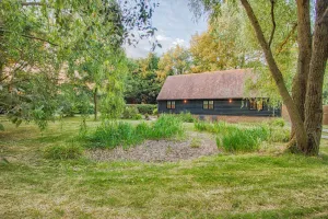 Image of Stansted Airport - Beautiful Annexe with Parking