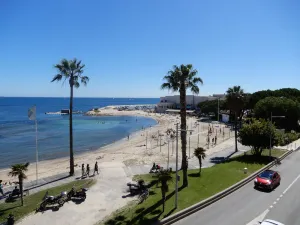 Image of Front de mer \/ 3 Pièces 91 m2 \/ 3ème Avec Ascenseur \/ Parking \/ 4