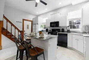 Image of 3 BR\/2 Bath house close to downtown