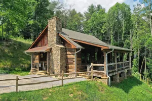 Image of Cedar Cliff Cabin at Rivers Edge Rentals. Luxurious reclaimed 125 year old cabin