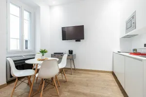 Image of Garibaldi Square - Cozy 1 Bdr Old Town