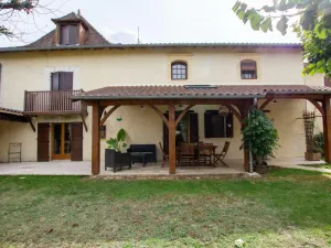 Image of Charming Village House with Fireplace, Wi-Fi & Bikes Close to Périgueux