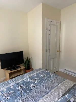 Image of Cozy Private room with Private Amenities  - 12 mins to Mall.