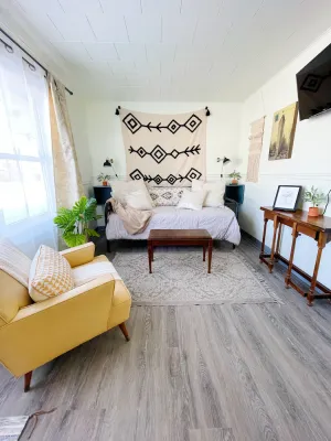 Image of Suite 105 | 1 Bed\/1bath + Living & Kitchen , Cozy and eclectic Sault Ste. Marie Suite