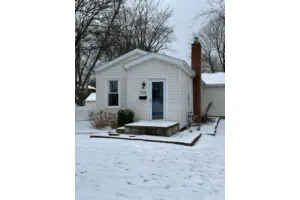 Image of Charming Century House - Next Door to Ashland University