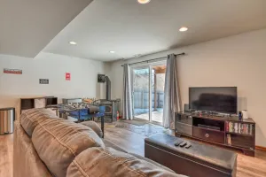 Image of Family Retreat 5 Min to USAFA with Mtn Views