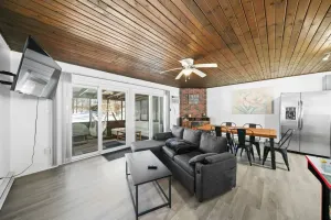 Image of Turkey Trot At Heron Hill Retreat Hot Tub On Lake!