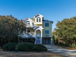 Image of Quiet, spacious family home, close to the beach. Private pool and Wkly Discount.
