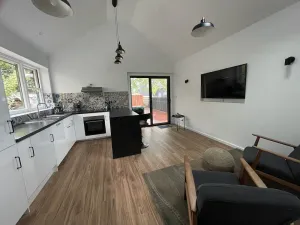 Image of Derby Bank House Cabin- one bedroom with full kitchen