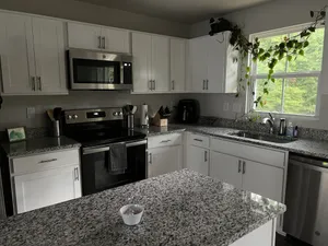 Image of Modern 3 bedroom townhome minutes from Uptown