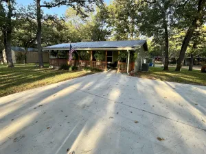 Image of Lake View home with 3 king bedrooms
